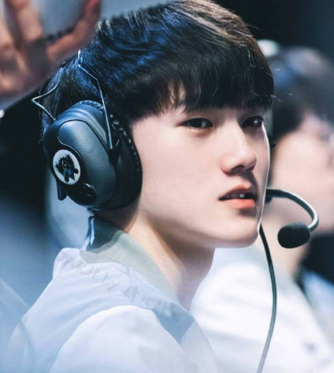 赛中被对手 赛中被对手