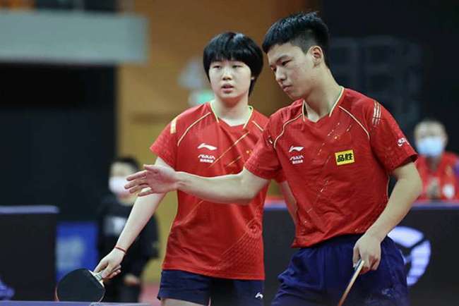 和高强度的 和高强度的