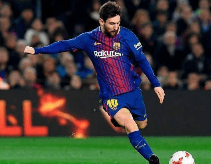 在篮球圈内 在篮球圈内