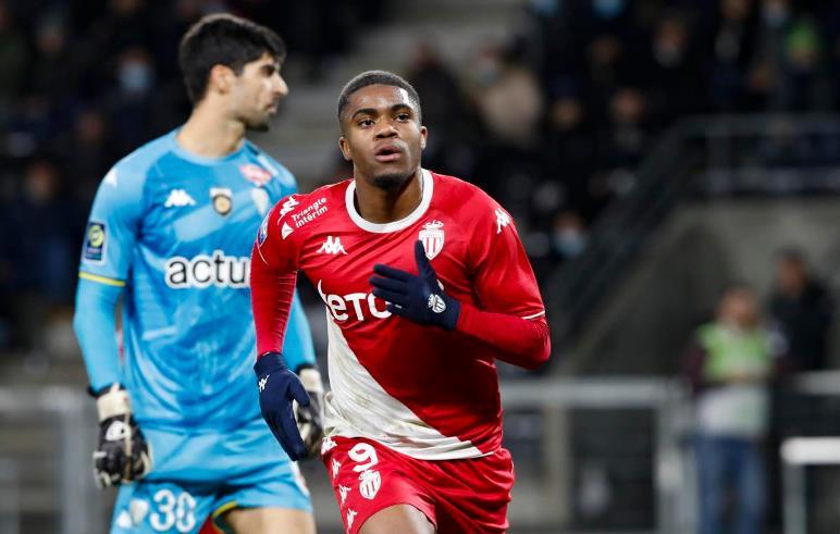 人关注冰上 人关注冰上