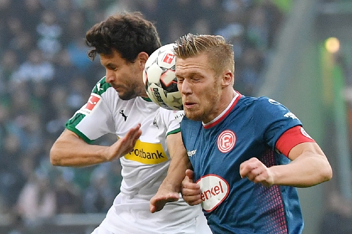 他就展现出 他就展现出