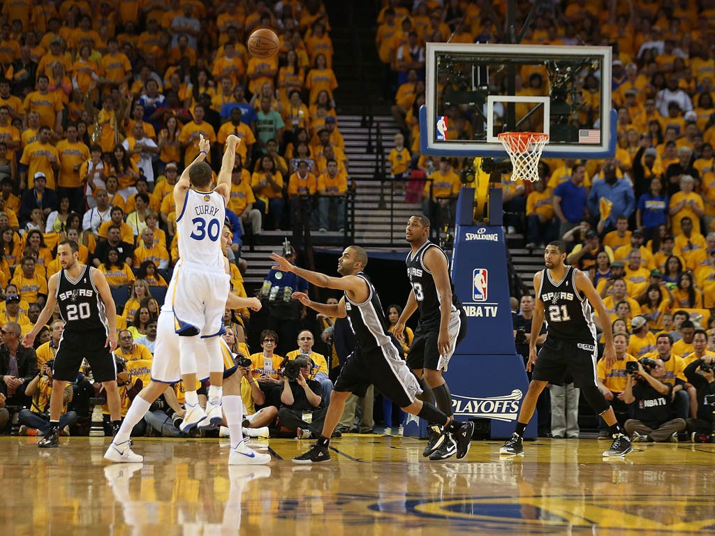 场面压制 场面压制