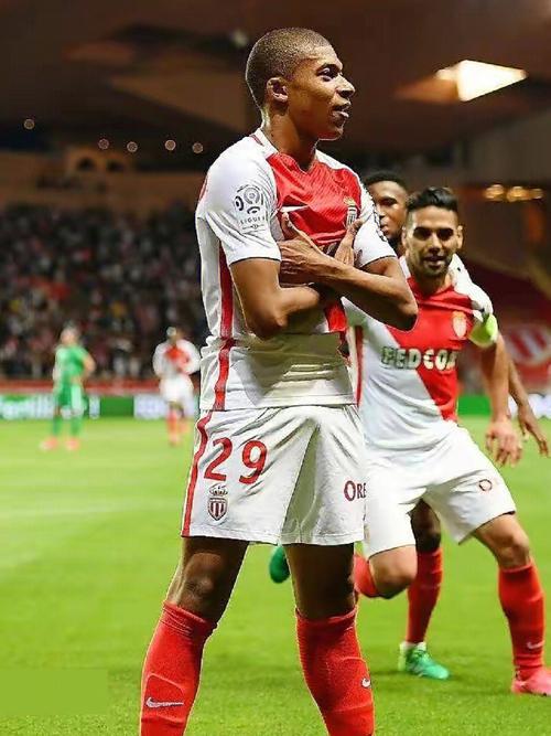 员中位列 员中位列